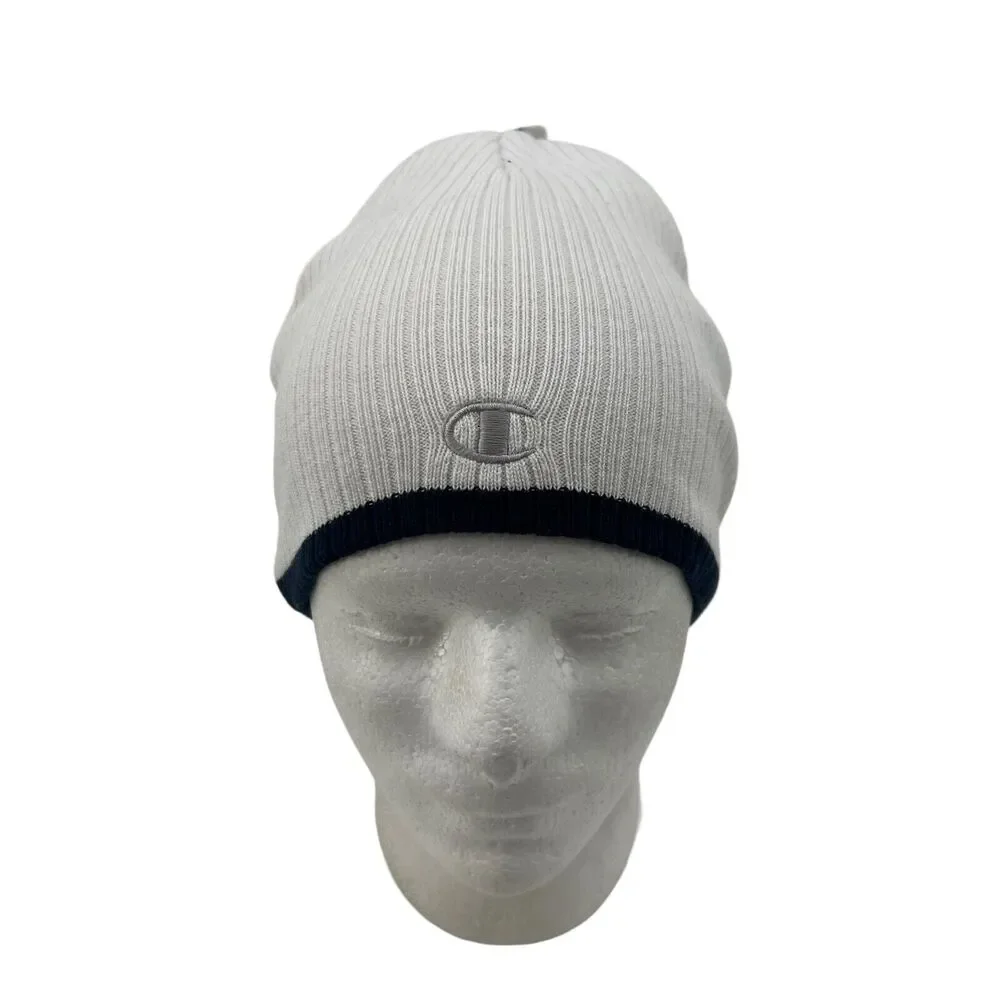 Champion Beanie Youth OSFM One Size White Soft Warm Winter Knitted Snow Hat